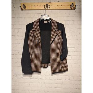 Chico's no closure jacket size 2